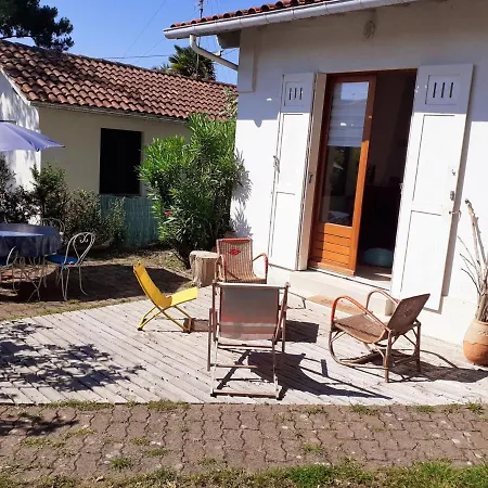Semesterbostad Charmante Maison Dans Le Parc De Royan