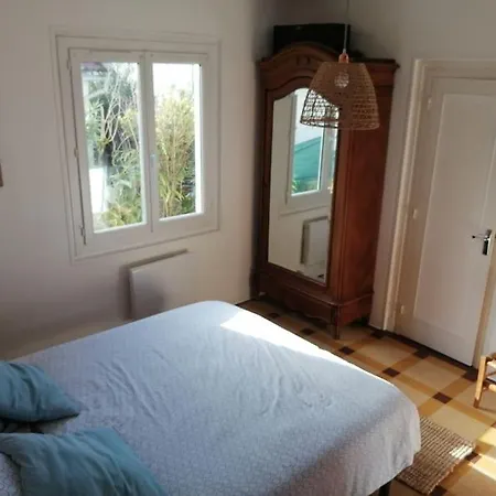 Semesterbostad Charmante Maison Dans Le Parc De